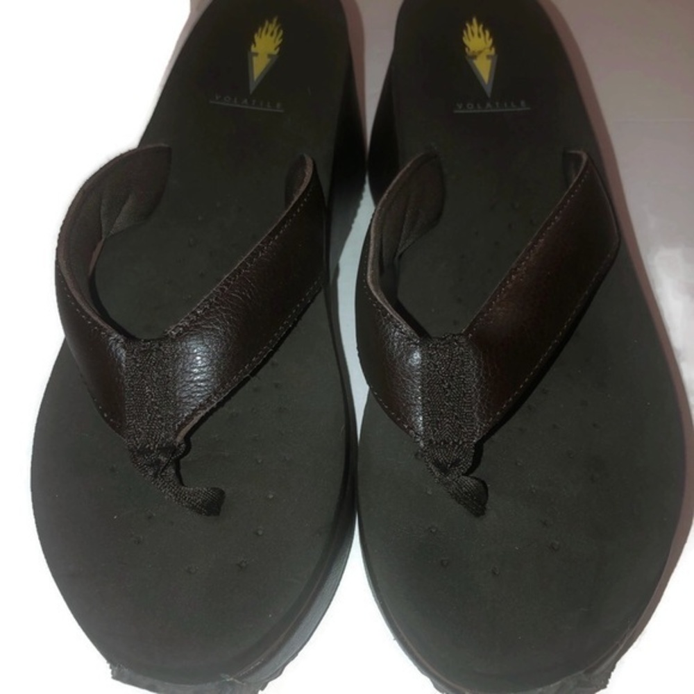 Volatile Frappachino Flip Flop Thong Sandals Sz 9 Brown Leather Wedge
